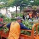 Warga di daerah Pakualaman, Kota Yogyakarta melakukan bersih-bersih lingkungan untuk mengantisipasi DBD. (Humas Pemkot Yogyakarta)