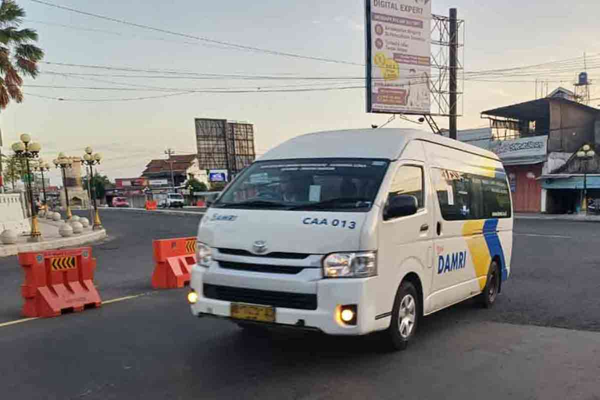 Damri Jogja Parangtritis Jumat 14 Februari 2025. (djogjainfo.com)